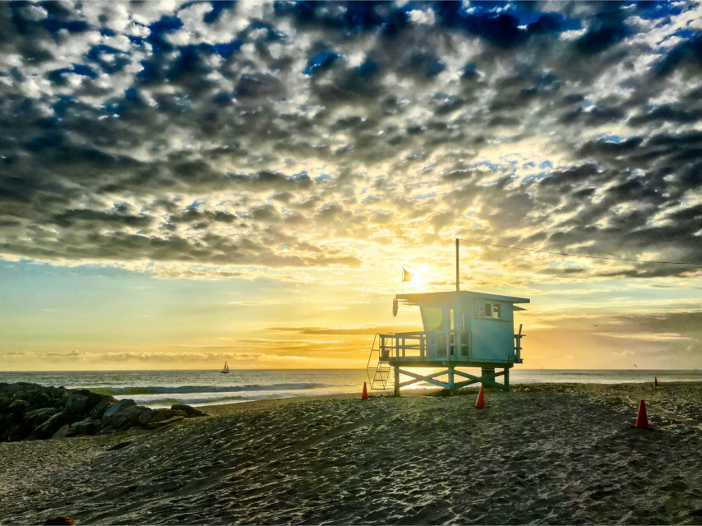 Main image Lifeguard Tower 23